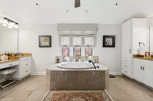 2405 Bluffview Ct, Arlington, TX 76011 - Photo 16