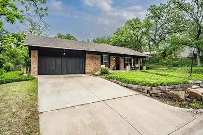 2610 Oak Cliff Lane, Arlington, TX 76012 - Photo 2