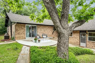 2610 Oak Cliff Ln, Arlington, TX 76012 - Photo 28