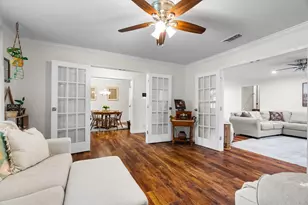 2610 Oak Cliff Ln, Arlington, TX 76012 - Photo 8