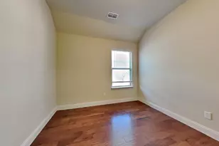 504 Fossil Creek Dr, Little Elm, TX 75068 - Photo 16