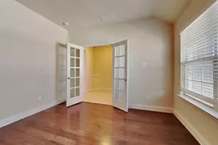 504 Fossil Creek Dr, Little Elm, TX 75068 - Photo 8