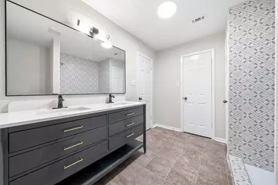 417 N Hamburg Street, Bremond, TX 76629 - Photo 14