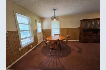 215 Woodard Avenue, Cleburne, TX 76033 - Photo 8