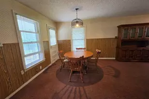 215 Woodard Ave, Cleburne, TX 76033 - Photo 8