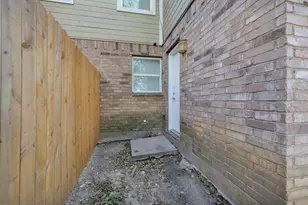 1205 E Powell Ave, Fort Worth, TX 76104 - Photo 38