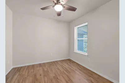 1205 E Powell Avenue, Fort Worth, TX 76104 - Photo 34