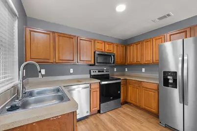 1205 E Powell Avenue, Fort Worth, TX 76104 - Photo 8