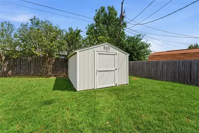 200 E San Benito Drive, Robinson, TX 76706 - Photo 32