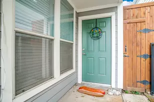 2328 Throckmorton St, Dallas, TX 75219 - Photo 2