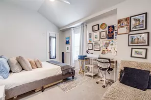 2328 Throckmorton St, Dallas, TX 75219 - Photo 18