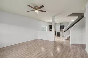 2728 Gains Mill Dr, Fort Worth, TX 76123 - Photo 4