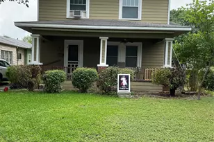 229 N Marlborough Ave, Dallas, TX 75208 - Photo 1
