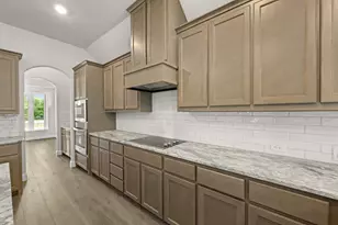11 Plover St, Joshua, TX 76058 - Photo 8
