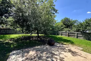 909 N 6th St, Sanger, TX 76266 - Photo 16