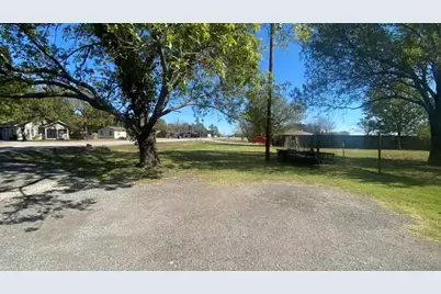 202 E Cook Street, Josephine, TX 75189 - Photo 2