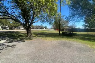 202 E Cook St, Josephine, TX 75189 - Photo 2