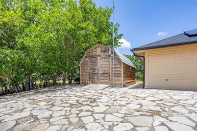 804 NE 9th Street, Mineral Wells, TX 76067 - Photo 32