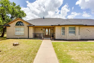 804 NE 9th Street, Mineral Wells, TX 76067 - Photo 2