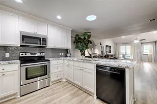2926 Kathleen Ln, Euless, TX 76039 - Photo 8