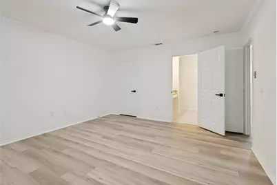 1004 Bridges Drive, Arlington, TX 76012 - Photo 18