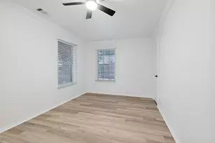 1004 Bridges Dr, Arlington, TX 76012 - Photo 14