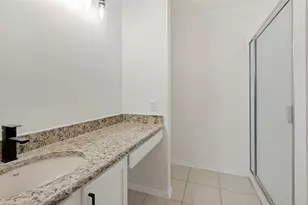 1004 Bridges Dr, Arlington, TX 76012 - Photo 20
