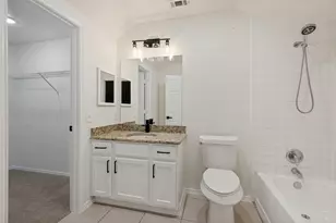 1004 Bridges Dr, Arlington, TX 76012 - Photo 22