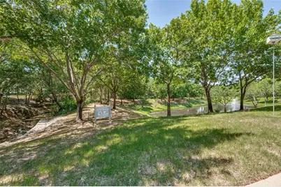 1004 Bridges Drive, Arlington, TX 76012 - Photo 8