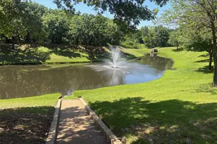 1004 Bridges Dr, Arlington, TX 76012 - Photo 28