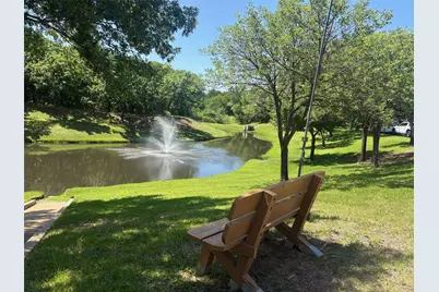 1004 Bridges Drive, Arlington, TX 76012 - Photo 2