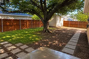 706 Crenshaw Dr, Cedar Hill, TX 75104 - Photo 12