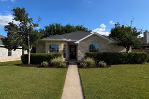 706 Crenshaw Dr, Cedar Hill, TX 75104 - Photo 1