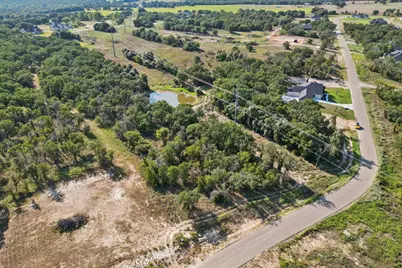 1049 Glenoaks Drive, Weatherford, TX 76088 - Photo 4