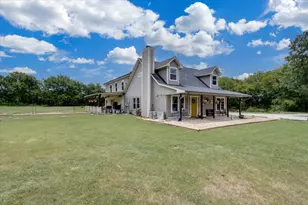 521 Bakers Branch Rd, Waxahachie, TX 75167 - Photo 2