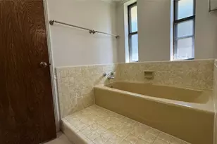 402 Sequoia Dr, Garland, TX 75041 - Photo 8