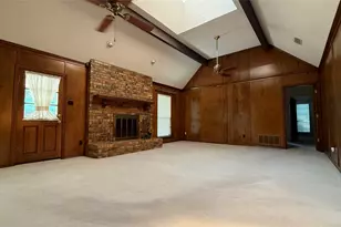 402 Sequoia Dr, Garland, TX 75041 - Photo 2