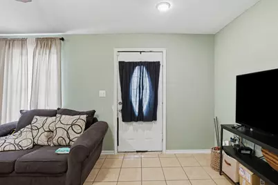 3104 Avenue L, Fort Worth, TX 76105 - Photo 2