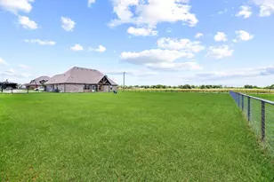 701 Georgia Blvd, Collinsville, TX 76233 - Photo 34