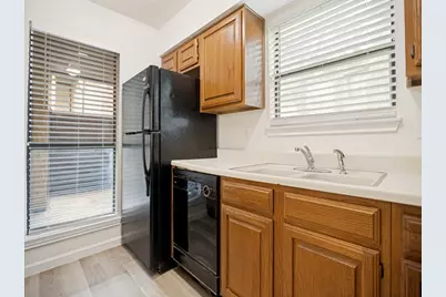 1200 Harwell Drive #1910, Arlington, TX 76011 - Photo 6