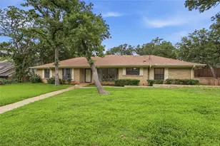 823 Ridgecrest Cir, Denton, TX 76205 - Photo 1