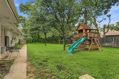 823 Ridgecrest Circle, Denton, TX 76205 - Photo 36