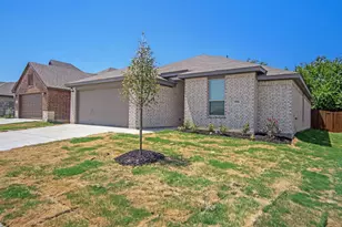 9816 Mescalbean Blvd, Fort Worth, TX 76036 - Photo 1