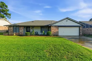 8516 Crestview Dr, North Richland Hills, TX 76182 - Photo 1