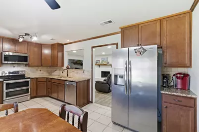 8516 Crestview Drive, North Richland Hills, TX 76182 - Photo 14
