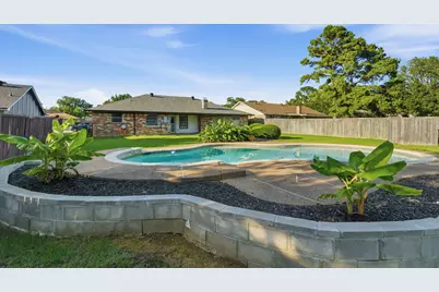 8516 Crestview Drive, North Richland Hills, TX 76182 - Photo 14