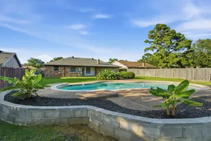 8516 Crestview Dr, North Richland Hills, TX 76182 - Photo 14
