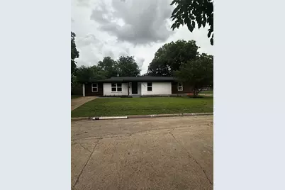 2800 Cecil Drive, Richland Hills, TX 76118 - Photo 1