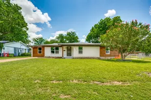 2800 Cecil Dr, Richland Hills, TX 76118 - Photo 1