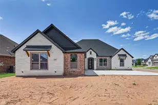 1041 Mickelson Dr, Granbury, TX 76048 - Photo 1